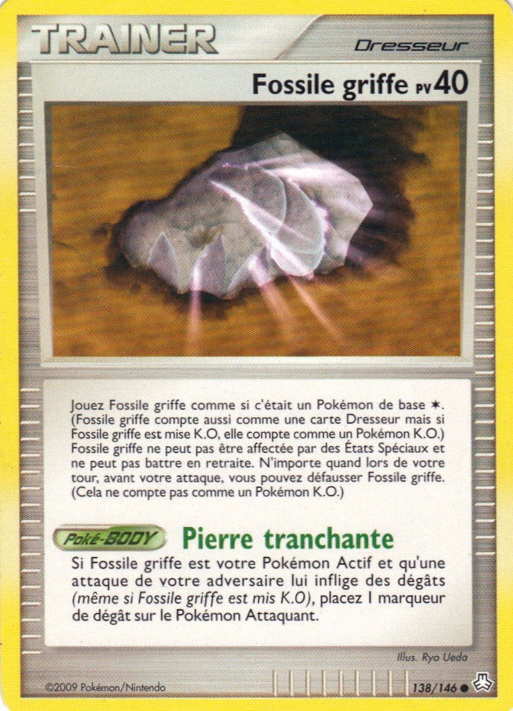 Carte Pokémon Fossile griffe de l'extension Éveil des Légendes